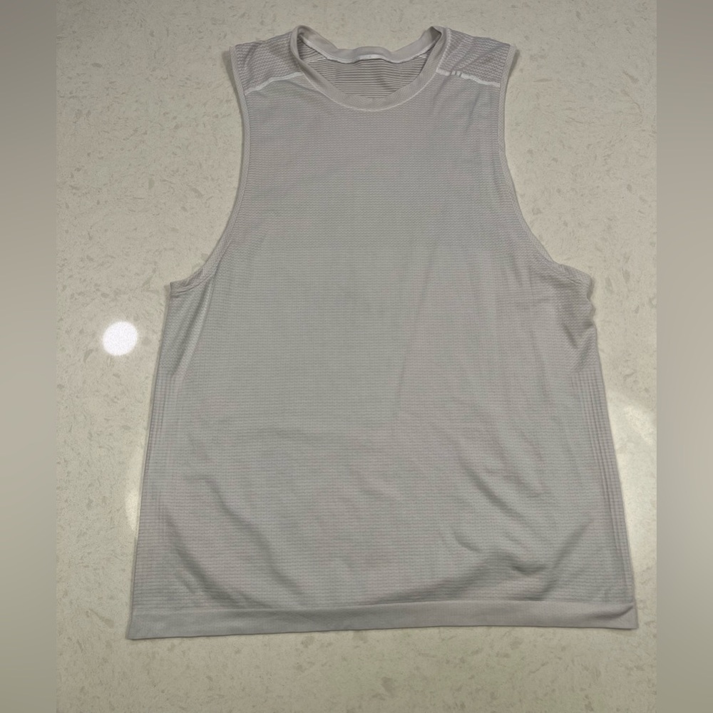 Metal vent tank white